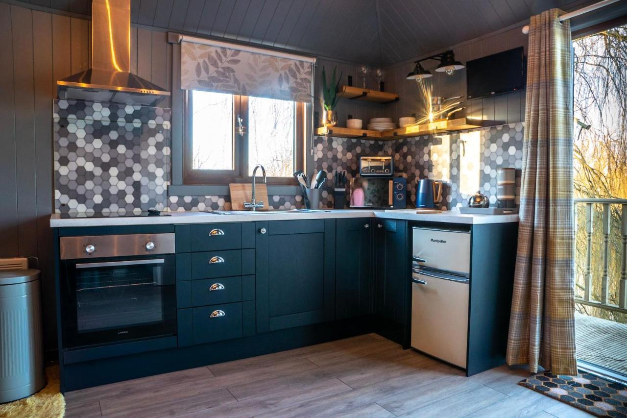 The Treehouse - Sleeps 4 Villa Old Leake Luaran gambar
